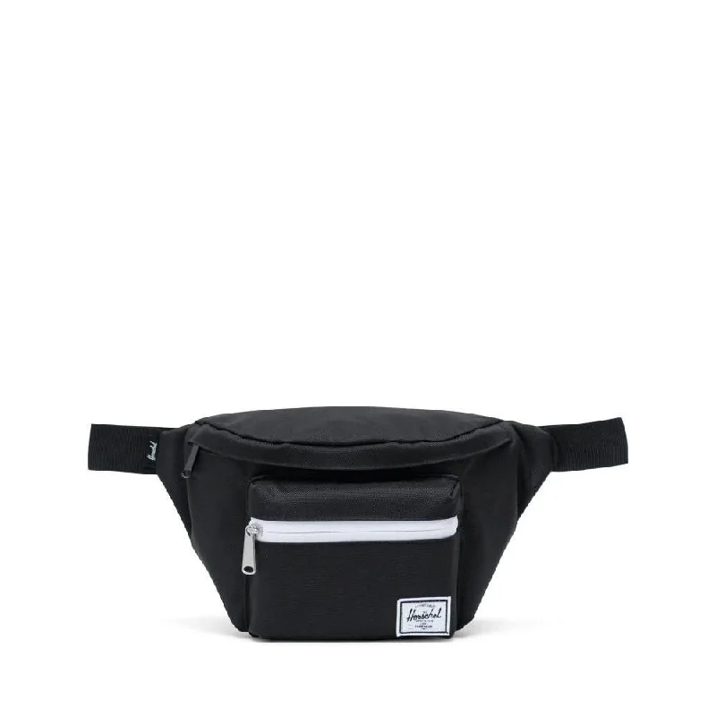 Seventeen Hip Pack (Black)