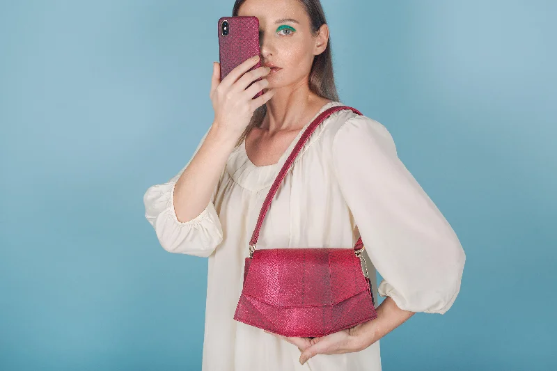 Laia Upcycled Fish Leather Shoulder Bag in Bordeaux